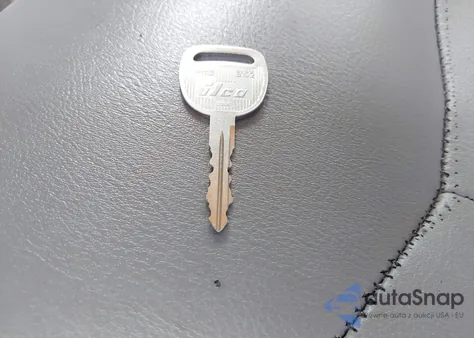 2004 Chevrolet Silverado 2500Hd Ls z USA, uszkodzony, nr VIN 1GCHK23204F245731